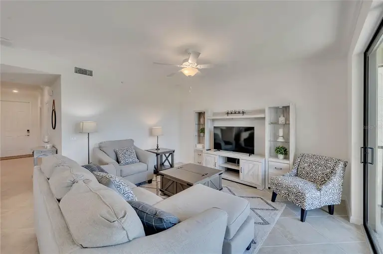 17510 GAWTHROP DR #203 — photo 5