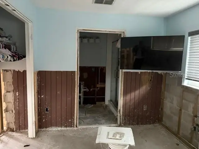 442 COUNTRY CLUB DR — photo 3