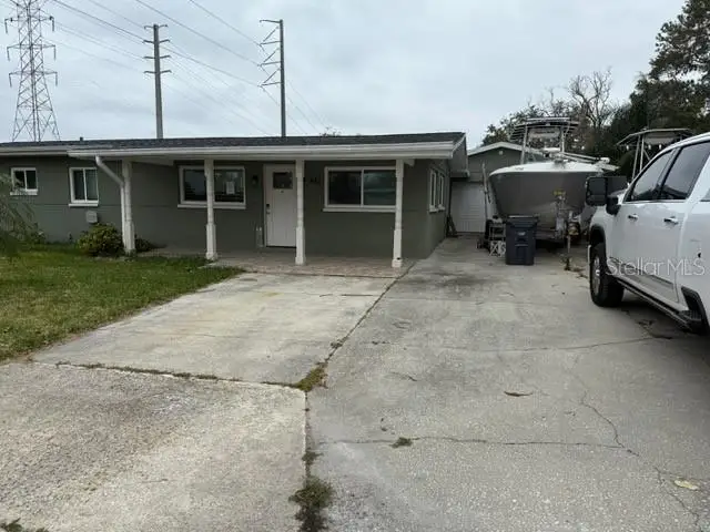 442 COUNTRY CLUB DR — photo 2
