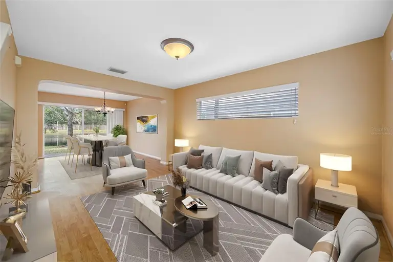 13058 THOROUGHBRED LOOP — photo 2