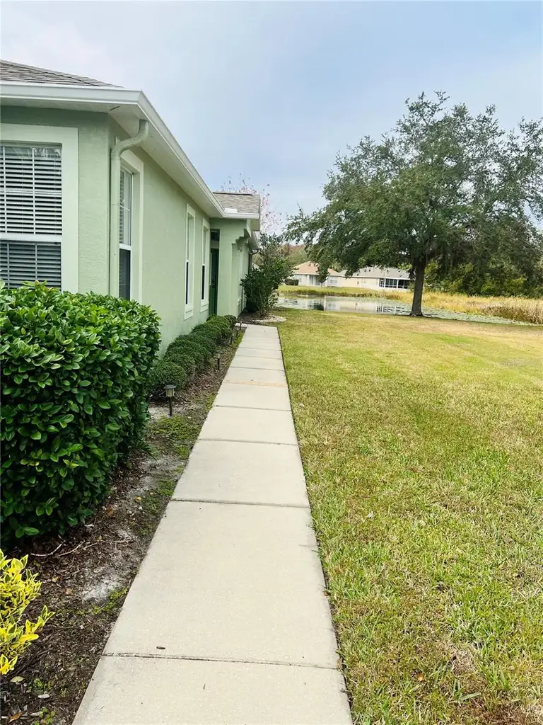 7611 HELEN WHITE LN — photo 3