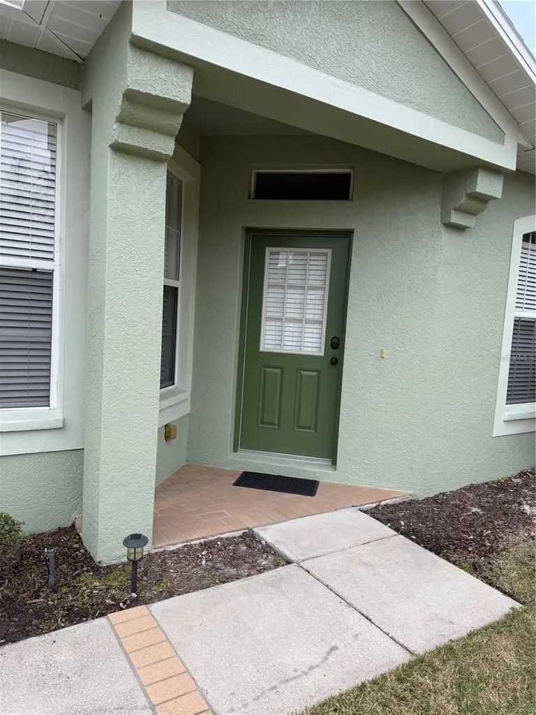7611 HELEN WHITE LN — photo 2