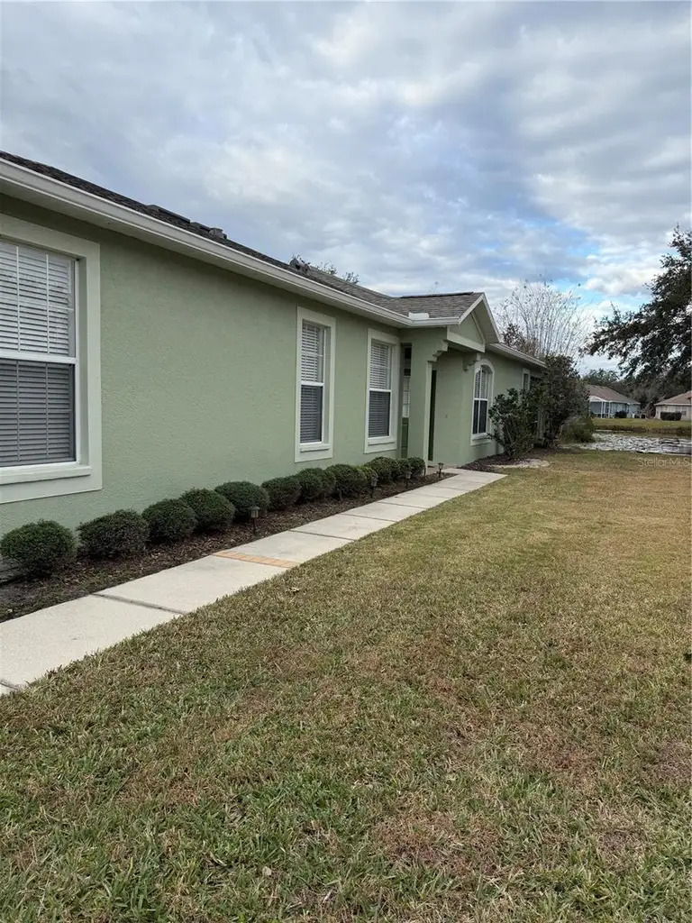7611 HELEN WHITE LN — photo 4