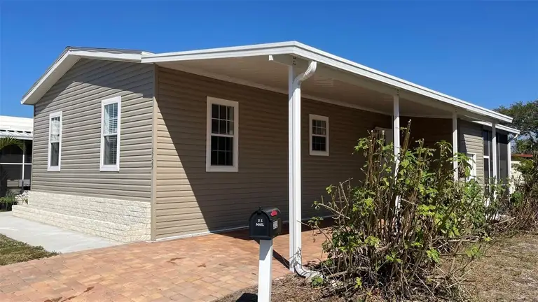 3729 WINWARD LAKES DR — photo 2