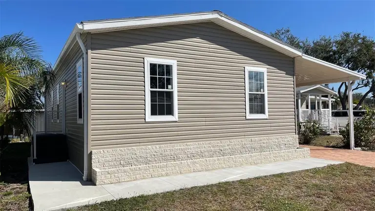 3729 WINWARD LAKES DR — photo 3