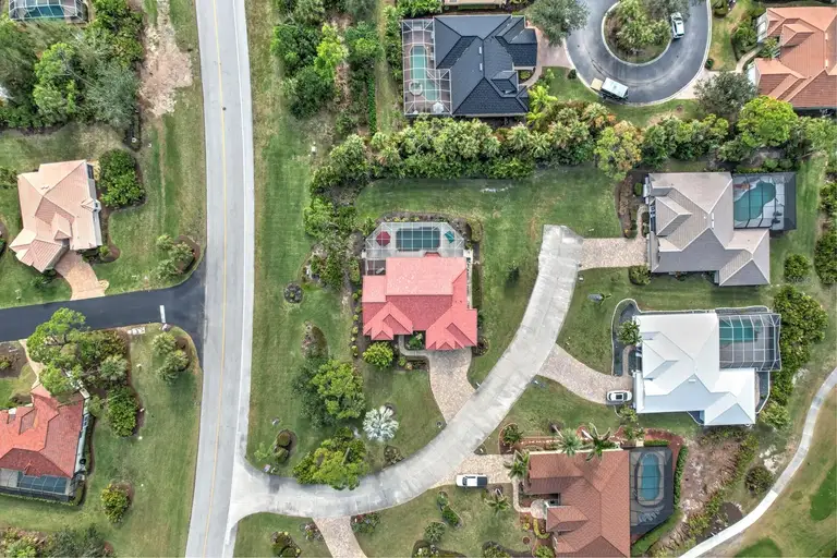 3970 CAPE COLE BLVD — photo 4