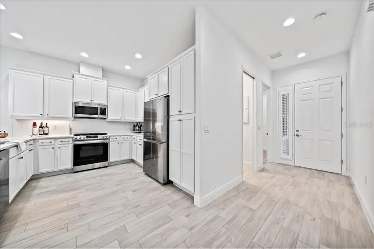 8135 TETHYS CT — photo 5