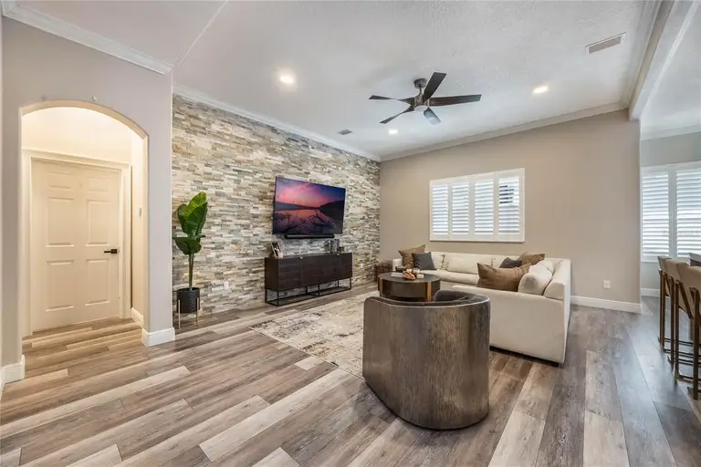 7400 SOIREE WAY — photo 3