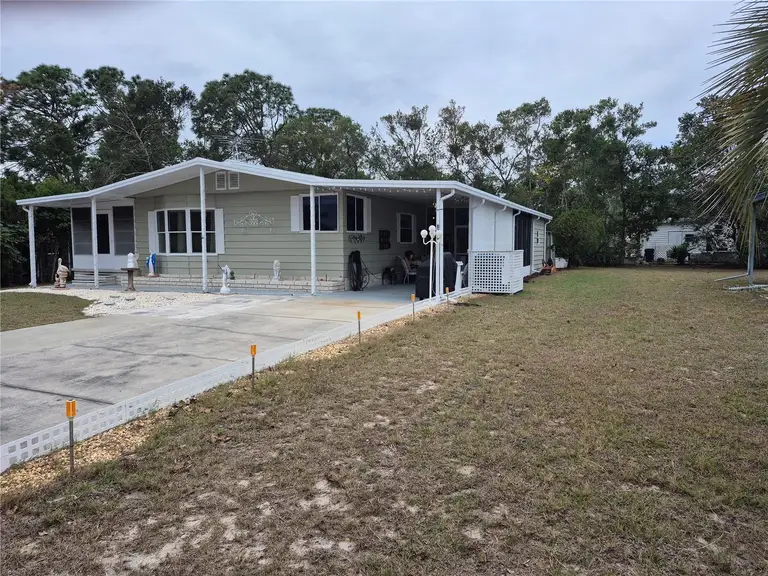 8225 MODENA AVE — photo 3