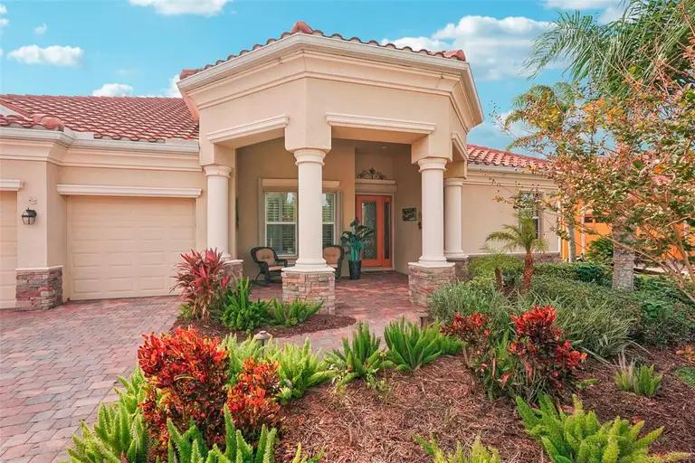 5428 ROYAL POINCIANA WAY — photo 2