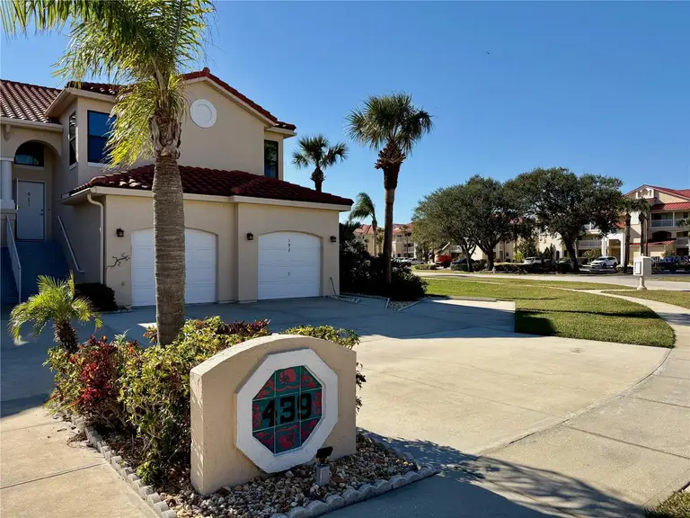 439 BOUCHELLE DR #202