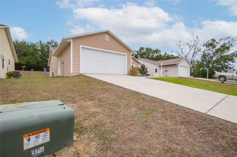 774 W COLBERT CT — photo 4