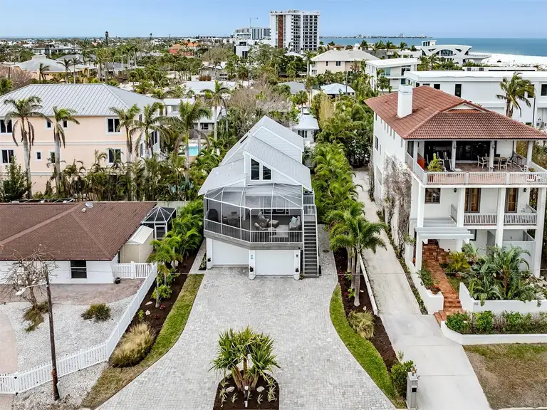 176 EMERSON DR