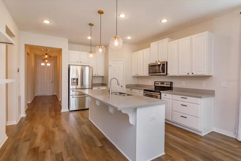2232 DONAHUE DR — photo 3