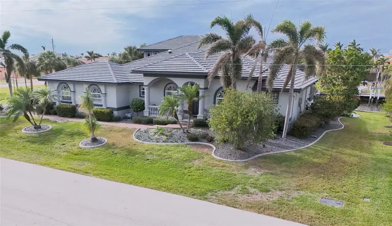 3607 DARIN DR — photo 5
