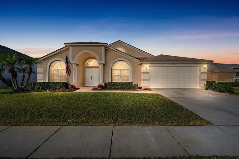 2102 GOLF MANOR BLVD — photo 2