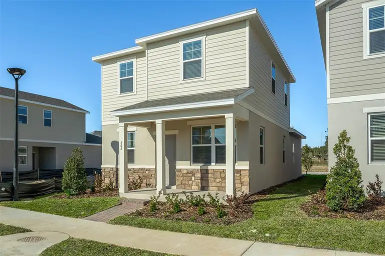 562 ORIENT AVE