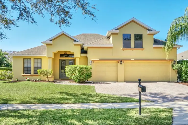 1580 PRAIRIE OAKS DR