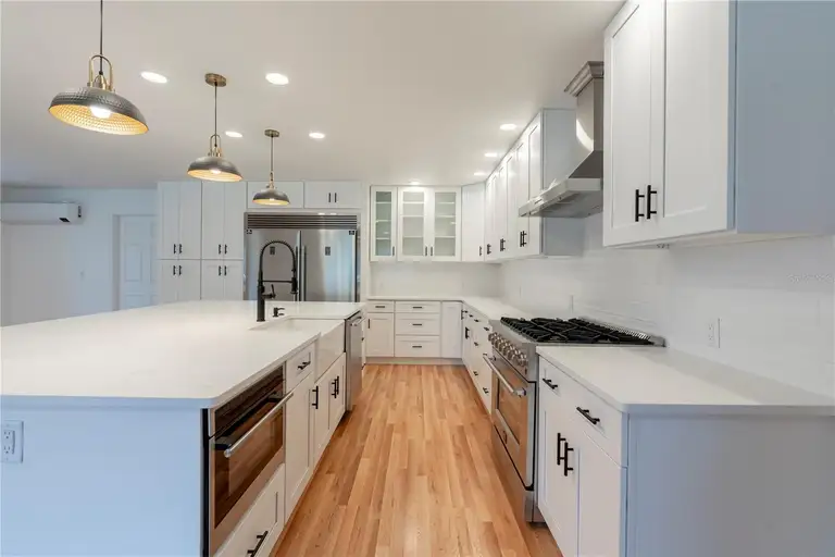 25335 TROON AVE — photo 2
