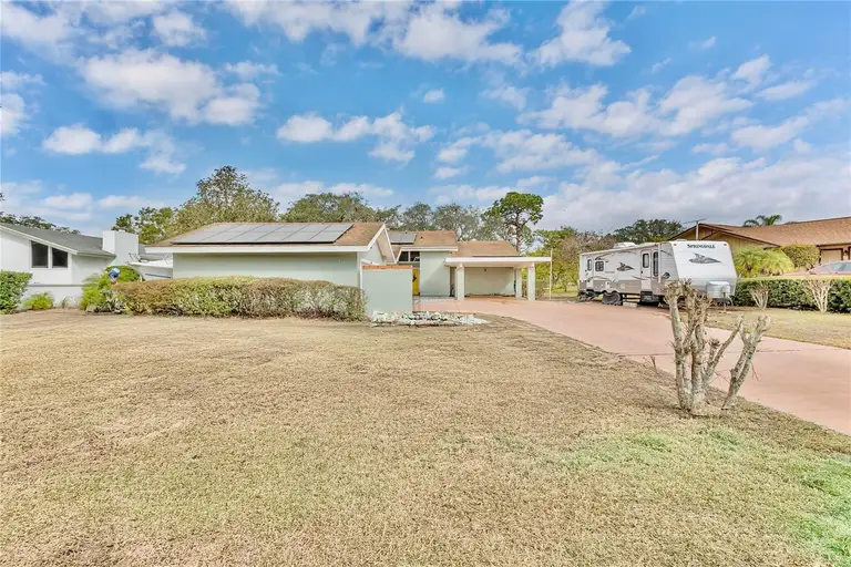 109 ARROWHEAD LN — photo 2