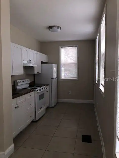 228 N BEAUMONT AVE #1 — photo 3