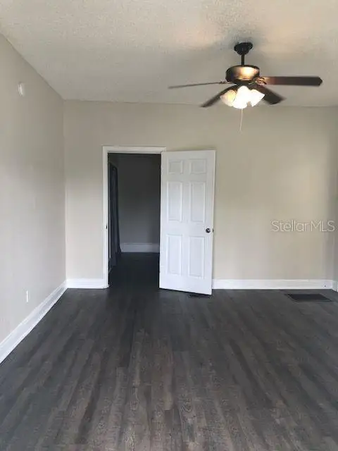 228 N BEAUMONT AVE #1 — photo 5