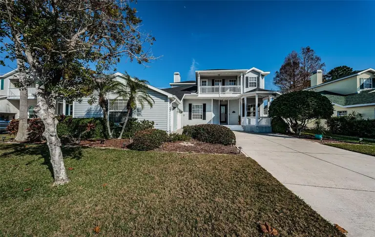 2930 SWAN CIR