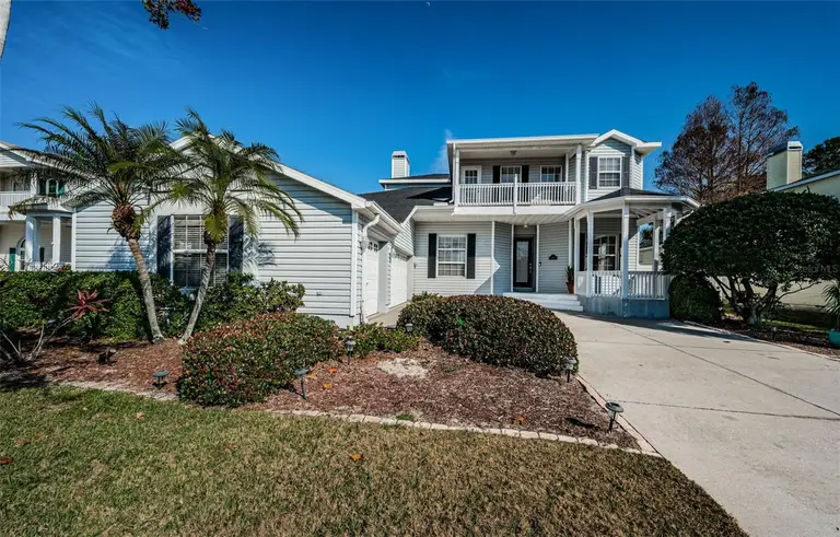 2930 SWAN CIR — photo 3