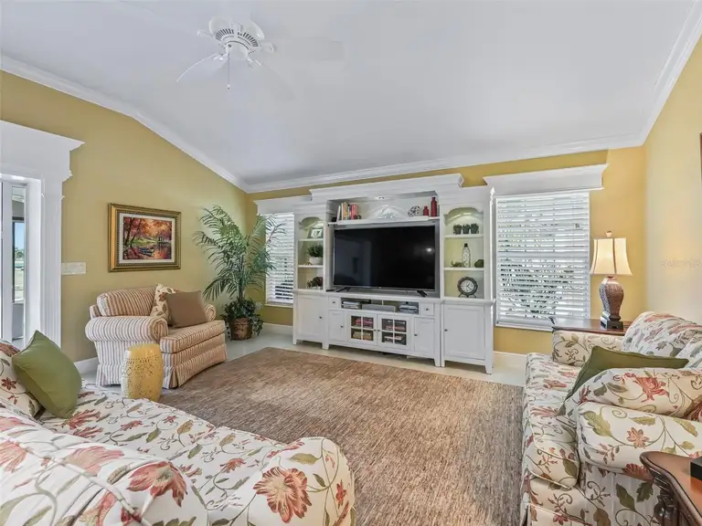 3416 EISENHOWER WAY — photo 4