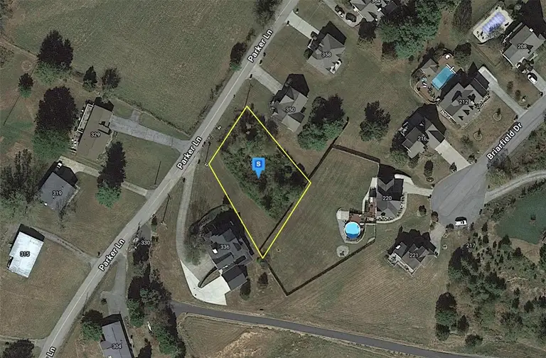 344 PARKER LN