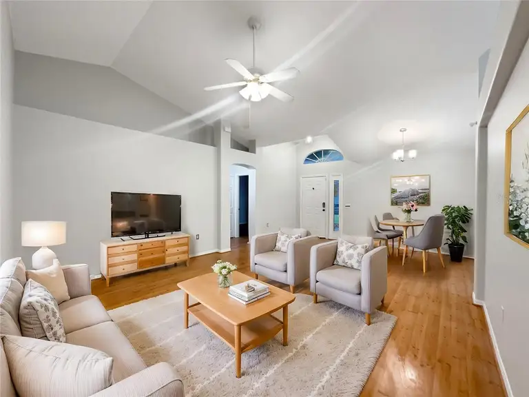 311 SILVER PINE DR — photo 2