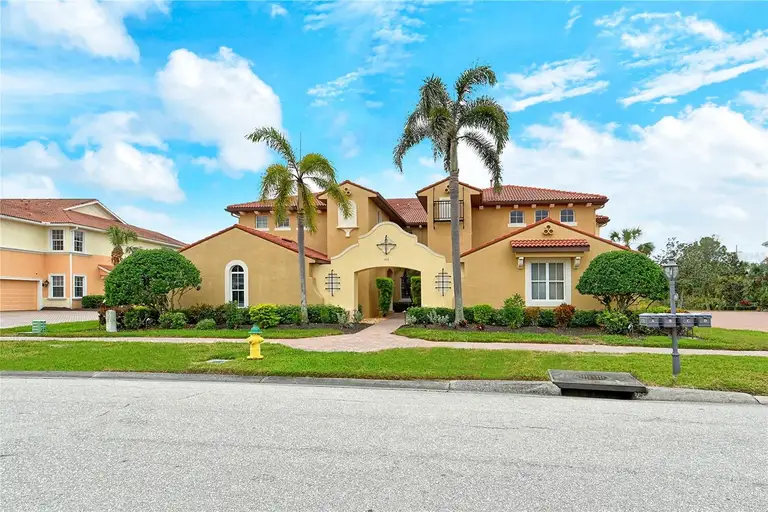 206 BELLA VISTA TER #29B