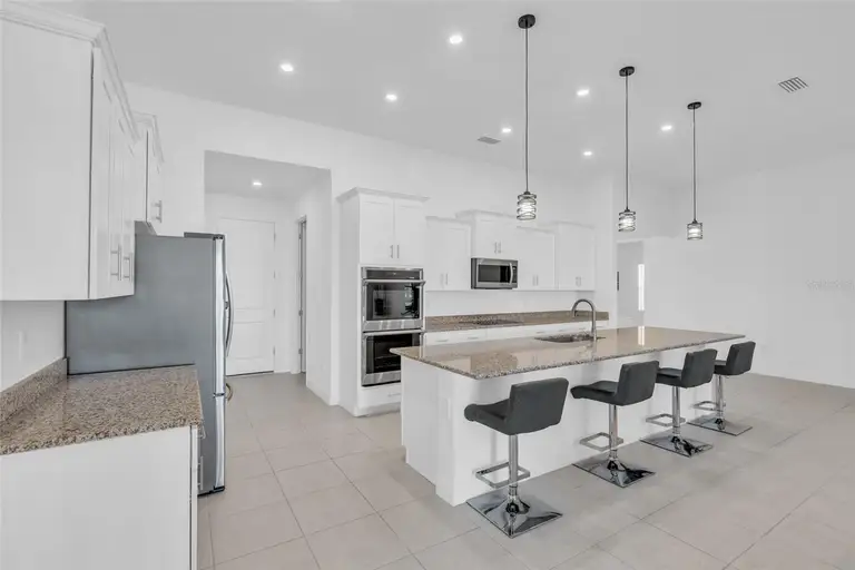 2833 GLEASON PKWY — photo 5