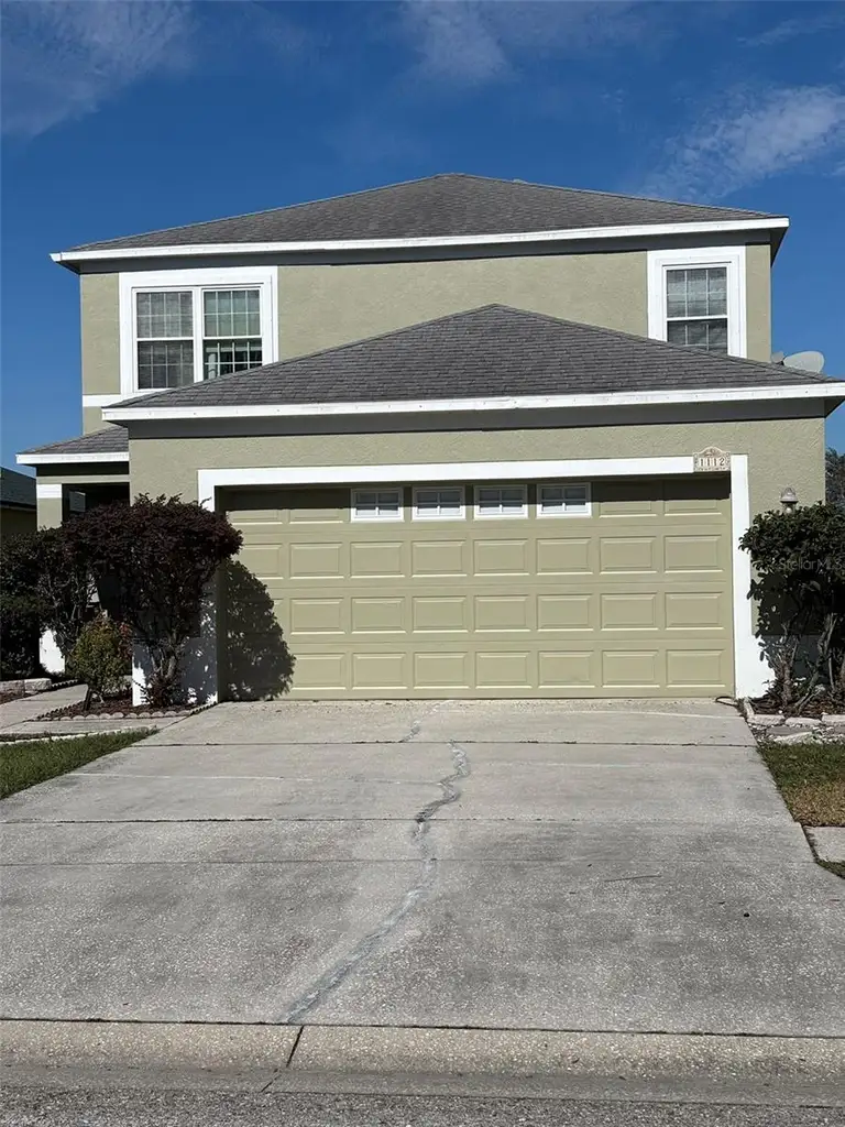 1112 LAKE SHORE RANCH DR — photo 2