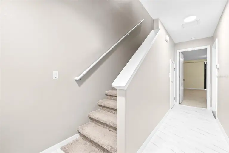2547 LEXINGTON OAK DR — photo 4