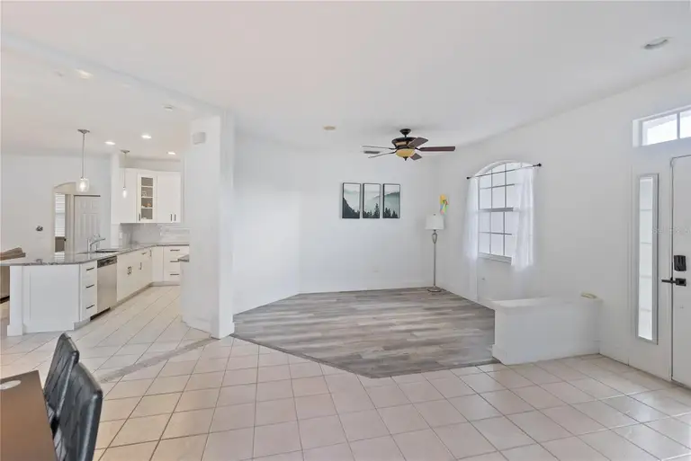 11813 HOLLY HOCK DR — photo 4