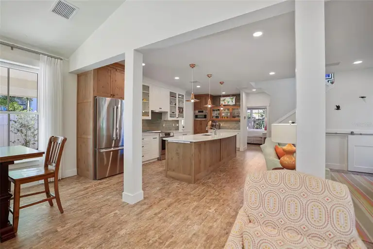 728 WOOD ST — photo 2