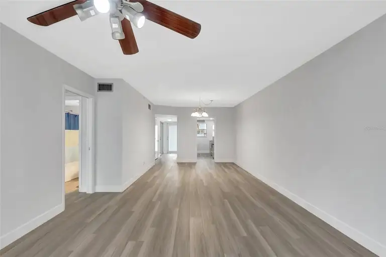 2340 SW 22ND AVE #305 — photo 4