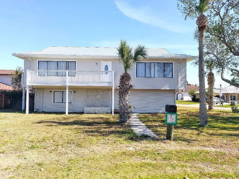 15 RICHMOND DR