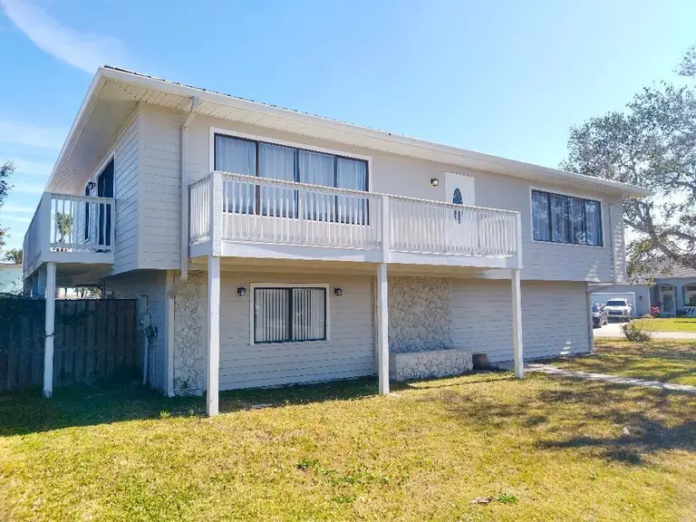 15 RICHMOND DR — photo 3