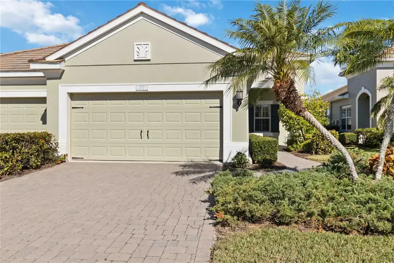4891 MAYMONT PARK CIR — photo 2