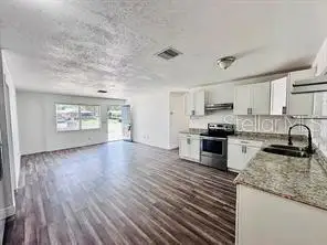 4340 ROSEHILL AVE — photo 2