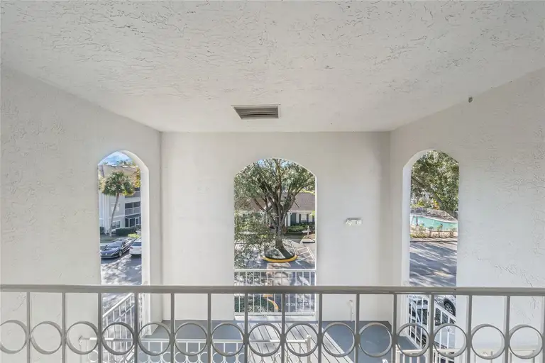 4302 CLUBSIDE DR #4302 — photo 3