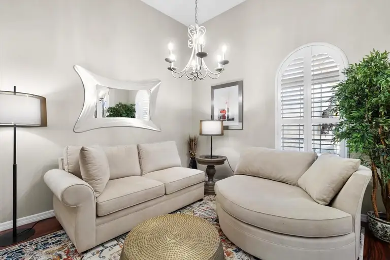 3188 N CHANDLER DRIVE — photo 5
