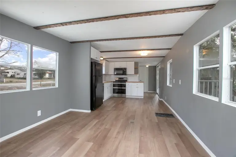 31602 HILLSIDE DR — photo 3