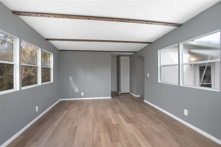 31602 HILLSIDE DR — photo 4