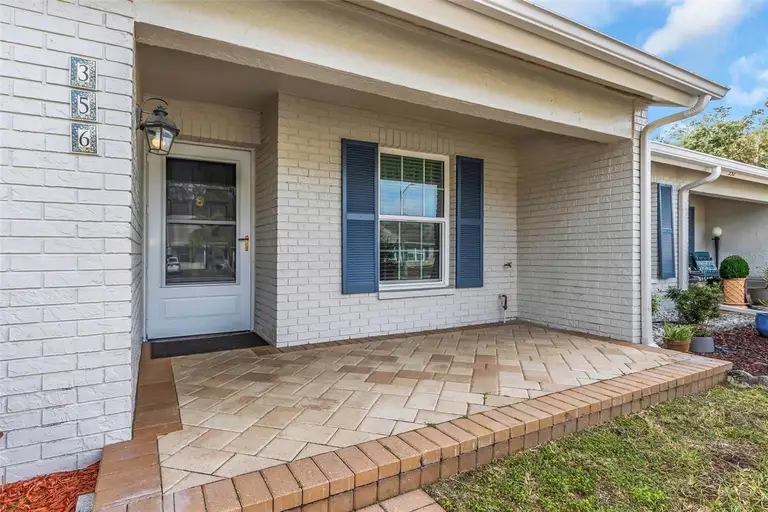 356 BAY PL — photo 2