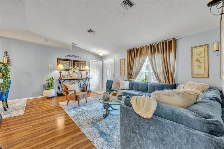 216 HICKORY AVE — photo 4