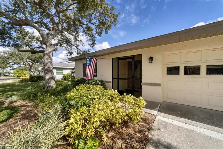 2510 LANCASTER DR #166 — photo 3
