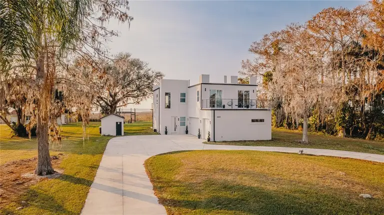 3000 TOHOPEKALIGA DR
